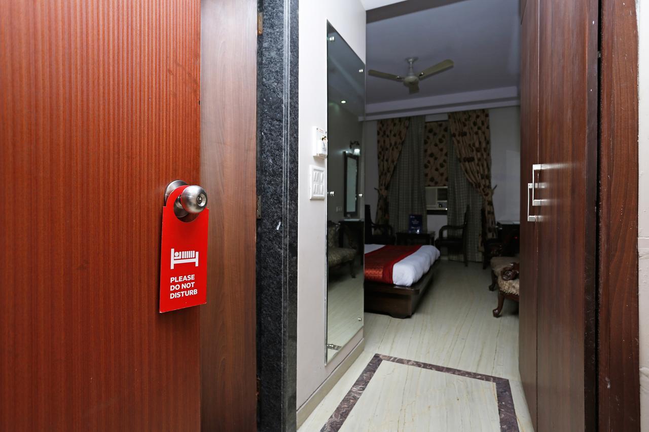 Oyo 5401 Hotel Mid Town Neu-Delhi Exterior foto